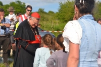 Cardinal Burke Blesses Pilgrims (Chartres Pilgrimage 2017, France)